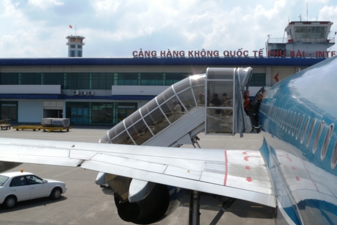 Vietnam, Hue airport 1