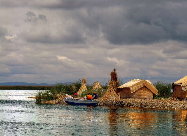 Lago Titicaca,Perù, Islas flotantes