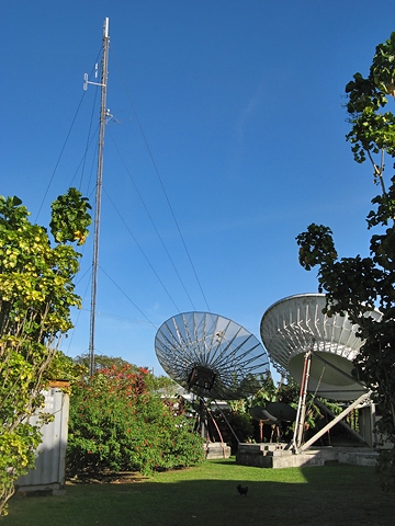 How to communicate when you are in the pacific ?