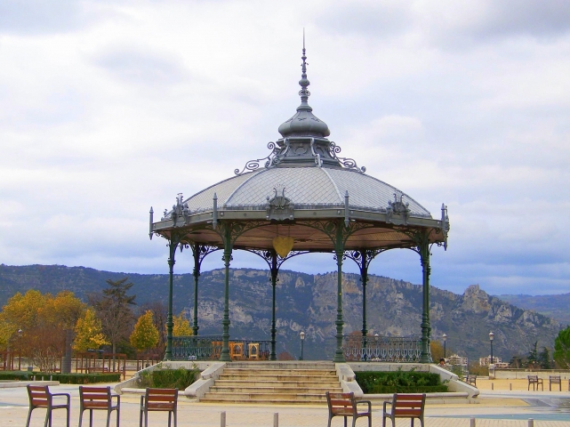 Le Kiosque PEYNET.