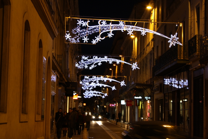 Nîmes by night