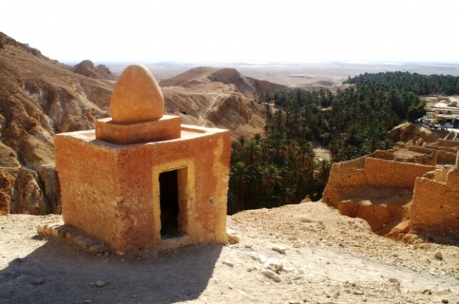 Chebika  - L'oasis avec les ruines de l'ancien village