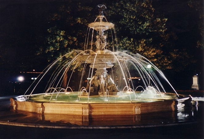 La fontaine du Jardin Anglais