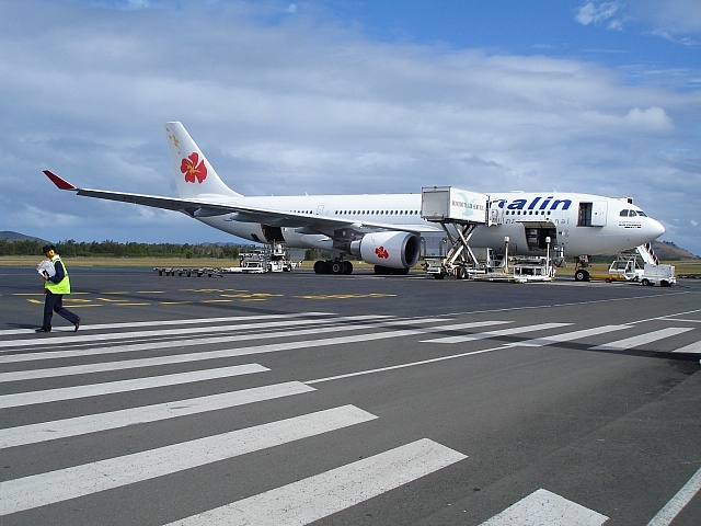 Airbus A330 d'Aircalin sur l'aéroport de la Tontouta